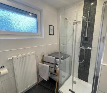Emden Apartment | Ferienwohnung Mühlenwarf