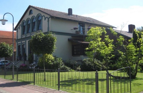 Nordseebad Burhave Apartment | Ferienwohnung Menzel - Appartement/fewo, Dusche, WC, Balkon