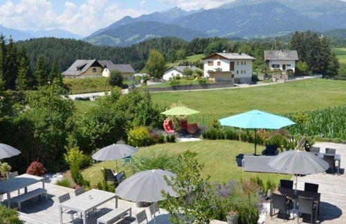 Seeboden Bed & Breakfast | Ferienwohnung mit Balkon 2-4 Pers. - B & B Gmeineck