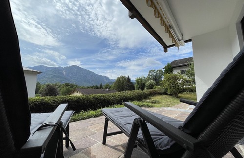 Bad Reichenhall Apartment | Ferienwohnung Nonn mit Traumhaften Bergblick, 140 qm mit 2 Schlafzimmern
