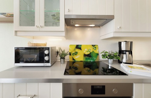 Ploen Apartment | Ferienwohnung Panoramablick mit Balkon in Plön