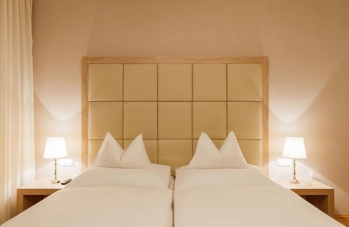 Feldbach House | Ferienwohnung - Pfeilers Bürgerstüberl und Hotel