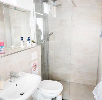 Ost Apartment | Ferienwohnung Pfingsberg EG