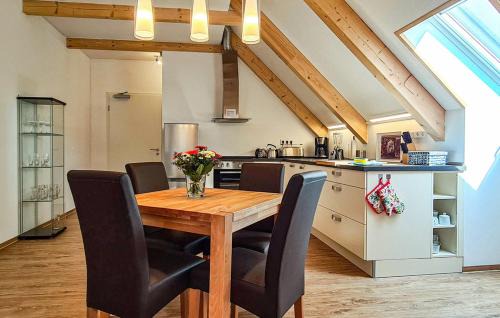 Mecklenburgische Kleinseenplatte House | Ferienwohnung Röbel in Zirtow