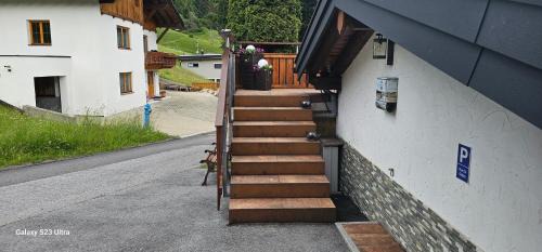 Flirsch Apartment | Ferienwohnung Schranz