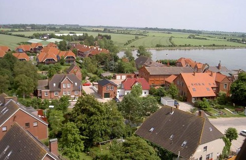 Lemkenhafen Apartment | Ferienwohnung 'schwalbennest'