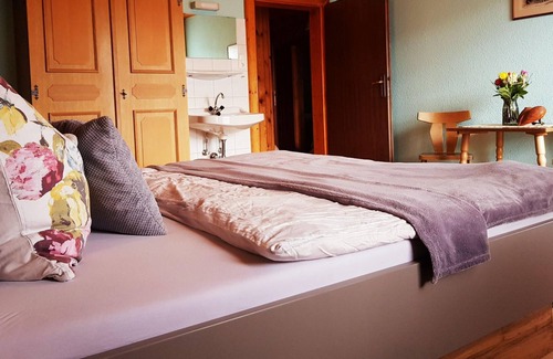Lendorf Apartment | Ferienwohnung Seeblick - Bergbauernhof Rebernig