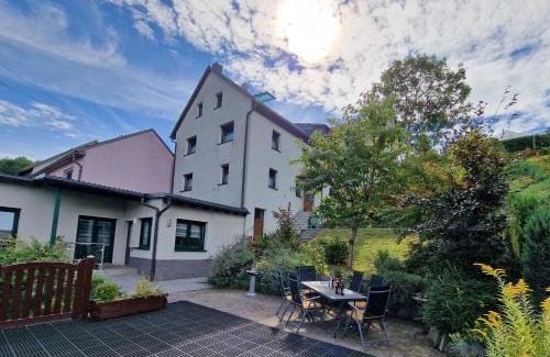 Mengersgereuth-Hammern Apartment | Ferienwohnung Strohbergblick