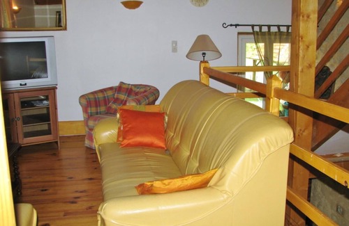 Mouzon House | FERME DE VIGNERON - MOUZON