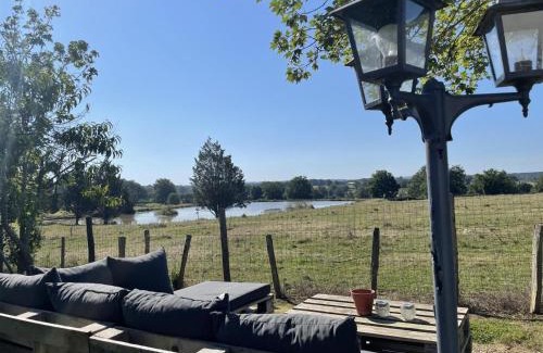 Isle-et-Bardais House | Ferme rénovée avec étang privé, proche de la forêt de Tronçais, idéale pour pêche et détente - FR-1-489-389