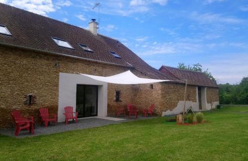 Savigne-lʼEveque House | Fermette de charme rénovée avec grand terrain, 5 chambres, proche du circuit 24H du Mans - FR-1-410-304