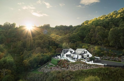 Inverness House | Fern View House overlooking Loch Ness