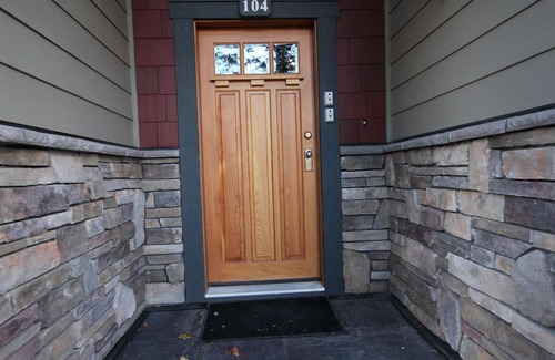 East Kootenay House | Fernie - Pinnacle Ridge Chalet 43-104