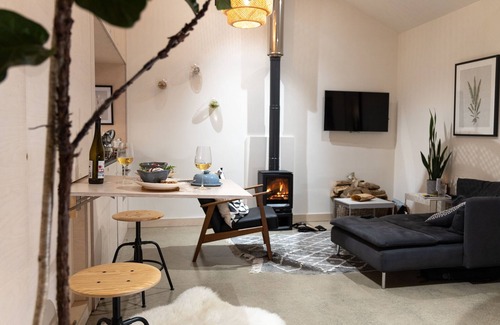 Clifden Other | Fernwood