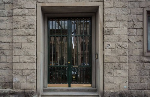 Santissima Annunziata Apartment | FerrHouseCharm in Florence two lifts