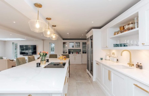Medmenham House | Ferry House - Close to Marlow & Henley