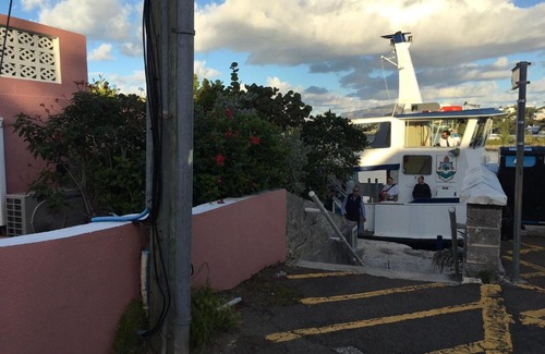 Paget Apartment | Ferry Rest - Sealandia Apartments