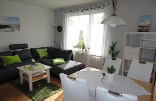 Dahme Apartment | Fewo 2, Doppelbett, Schlafcouch, Safe
