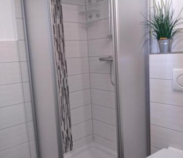 Dahme Apartment | Fewo 3, Box-Bett, Terrasse Extra Zimmer m 1 Bett