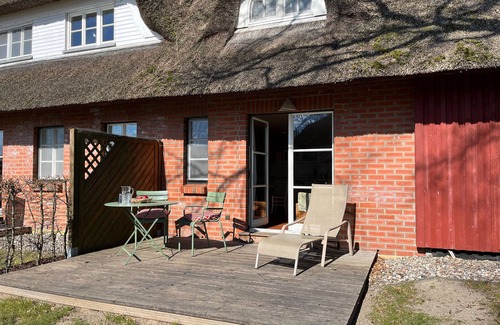 Krakow am See Apartment | Fewo am Wasserhundgartenterrasse - Linstow