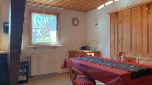 Wittenschwand Apartment | Fewo im DG mit 2 DZ 2 DUWC, 4 Pers
