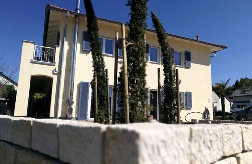 Gengenbach Apartment | FeWo Luino, 50qm, 1 Schlafzimmer, max. 4 Pers., WLAN, Parken, Wasch- & Geschirrspülmaschine, Balkon