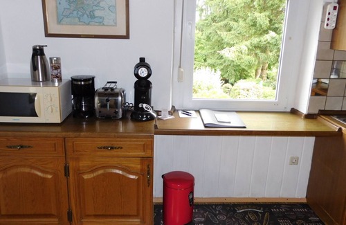 Solingen Apartment | FeWo MaJo - Quiet, rustic old building with idyllic garden for couples & families