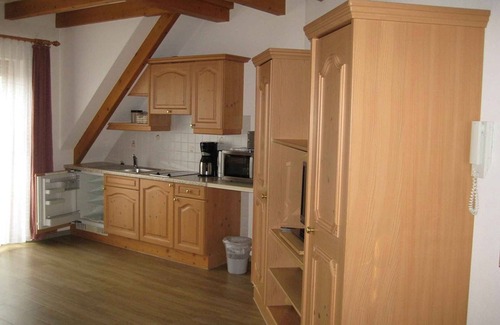 Lauf Apartment | Fewo Nr. 2, 1 Schlafraum, 1 Wohn-/Schlafraum, max. 4 Personen