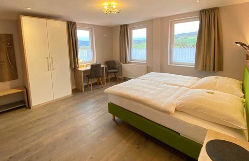 Oberweser Apartment | FeWo Reinhardswald for 2 guests - holiday apartments Gasthaus Zum Lindenwirt