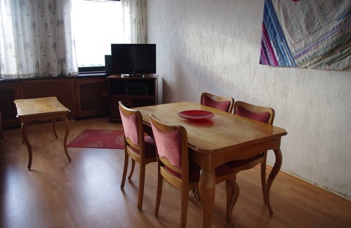 Am Homburg Apartment | FeWo SansSoucis - Chez Josephine