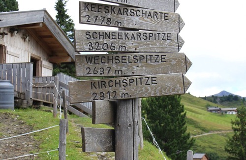 Hochkrimml Apartment | ⛷️FeWo SONNBICHL⛷️für max 6 persons/close to the elevator/2 parking spaces/WLAN