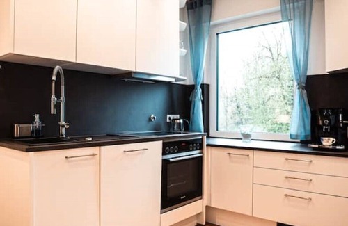 Innenstadt Apartment | Fewo7/zentrum/balkon/pool/garage