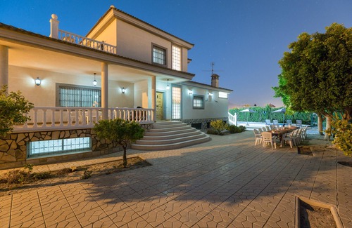 Mutxamel Villa | Fidalsa Grand White House