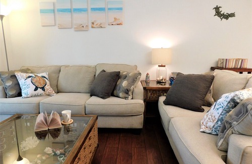 Folly Field Condo | Fiddler's Cove - 5 minutes walk to Folly Beach