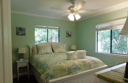 Folly Field Condo | Fiddler's Cove - 5 minutes walk to Folly Beach