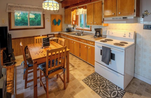 Central Huron Cottage | Fiddler's Green: Amazing Views!