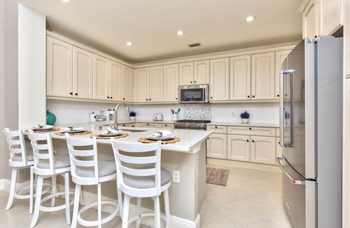 Naples Villa | Fiddlers Creek - Varenna 3 bdrm Coach home close to Marco and Downtown Naples!