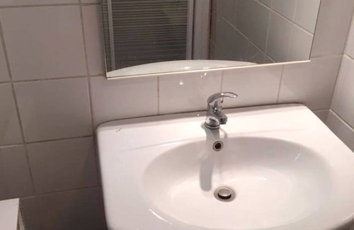 Genas House | FIFA Women's World Cup: Room for 2-3 people with pool