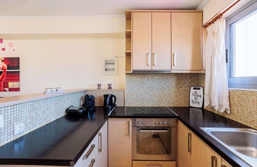 Filiatra Apartment | Filiatra Cozy Cental Retreats with Balconies