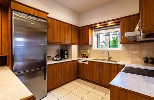 Filiatra House | Filiatra Downtown Cozy Retreat - Homely Vibes