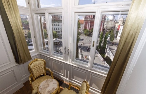 Ljubljana Old Town Apartment | Filips Palace Luxurious Apartment