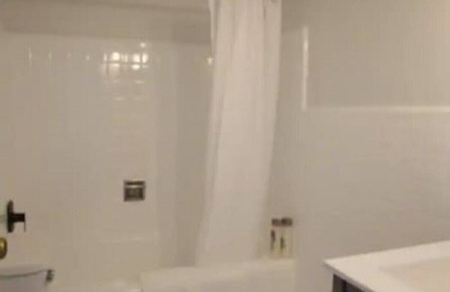 Fillmore Apartment | Fillmore Lodge: Lowest Price - Comfy Queen Room