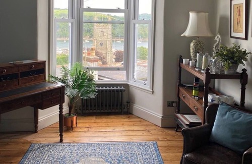 Fowey House | Fimbarr's Reach, a beautiful Fowey villa house with far reaching river views