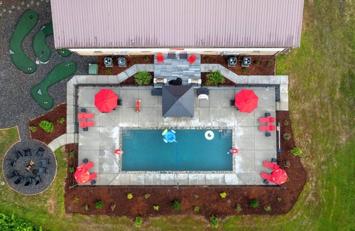 Barium Springs House | "Final Frontier"- Pool, Hot Tub, Pickleball, Basketball, Pond, Arcade, Putt Putt