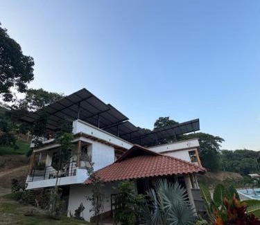 Quebradanegra Resort | Finca Campestre Colibrí