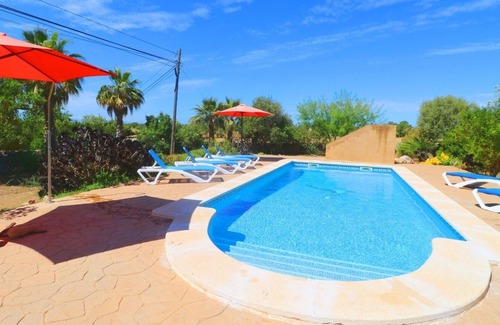 Es Llombards Villa | Finca "Can Cova" with Private Pool and Wi-Fi
