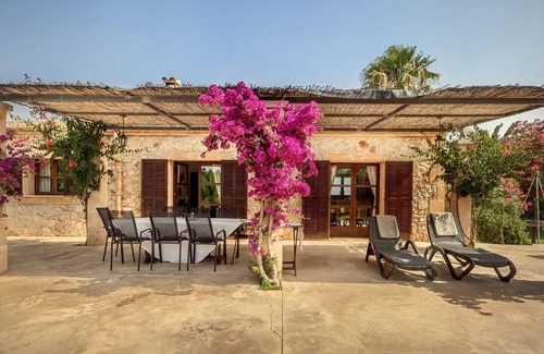 Felanitx Villa | Finca 'Es Garrover' with Mountain View, Shared Pool & Wi-Fi