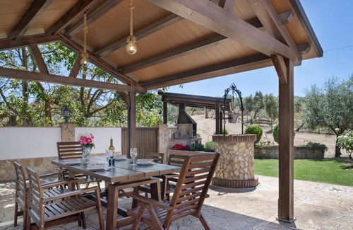 Setenil de las Bodegas House | Finca 'La Pedrosa' with mountain views, Wi-Fi and air conditioning