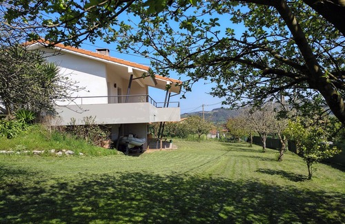 Bedrinana Ski Chalet | Finca La Forna located in the natural reserve Ría de Villaviciosa, Asturias