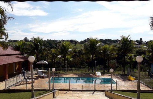Porto Feliz House | Finca Viana Ville with pool and recreation area.